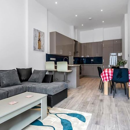 Lovely 1 Bedroom Apartment In Central Woking Exteriör bild