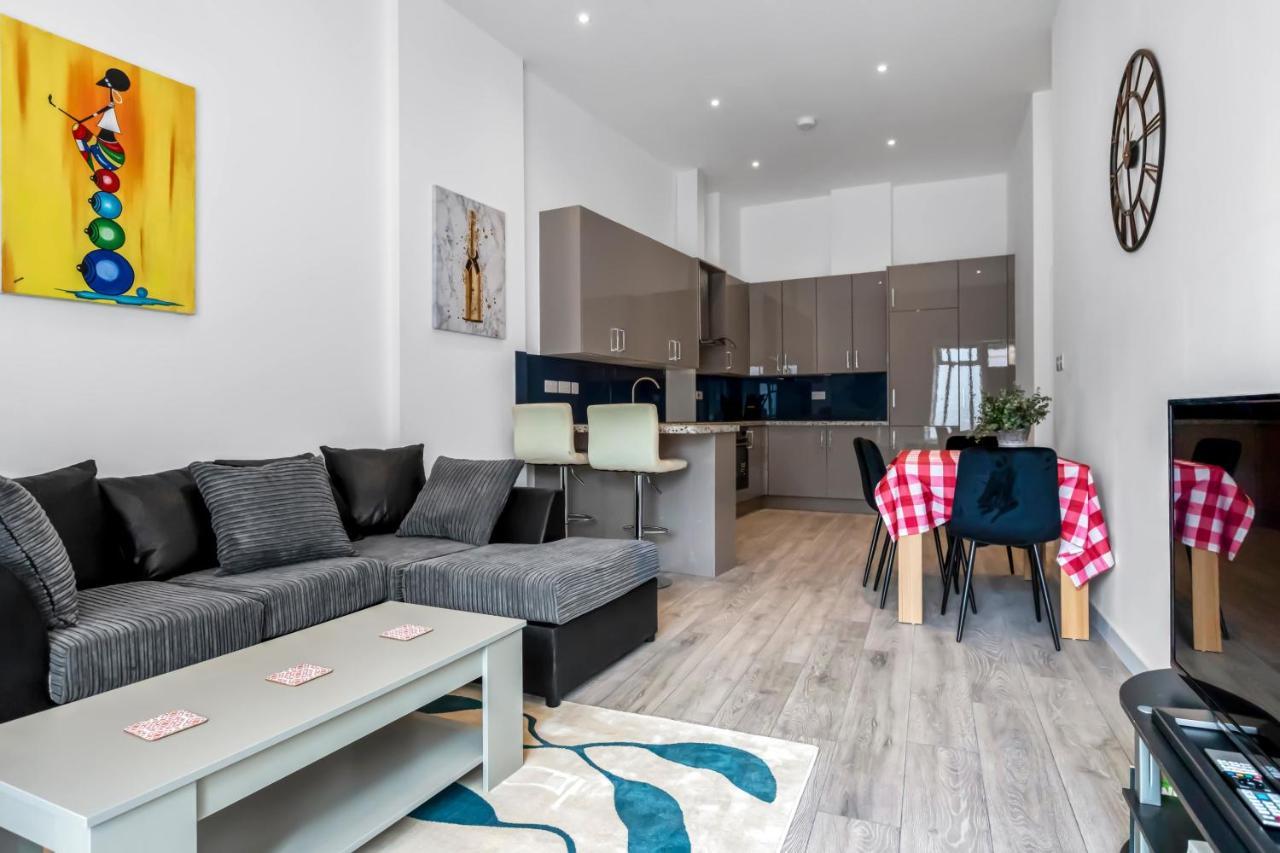Lovely 1 Bedroom Apartment In Central Woking Exteriör bild