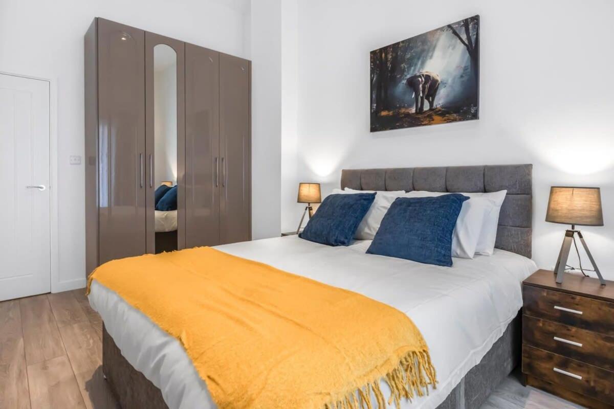 Lovely 1 Bedroom Apartment In Central Woking Exteriör bild