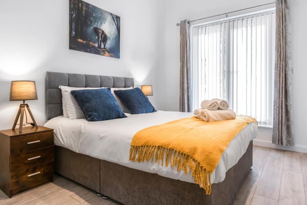 Lovely 1 Bedroom Apartment In Central Woking Exteriör bild